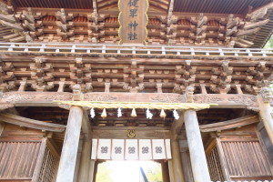 熊本支店から自転車で7分で健軍神社に着きます!